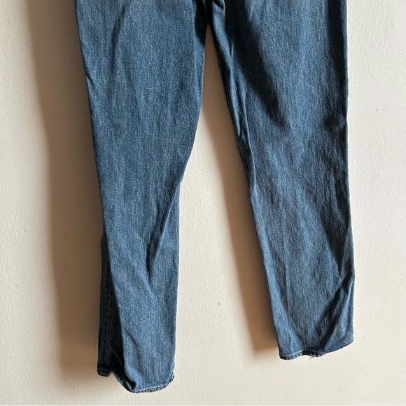 ** Sold **  Abercrombie & Fitch Ultra High Rise Criss Cross Waist Jeans - Picture 8 of 12